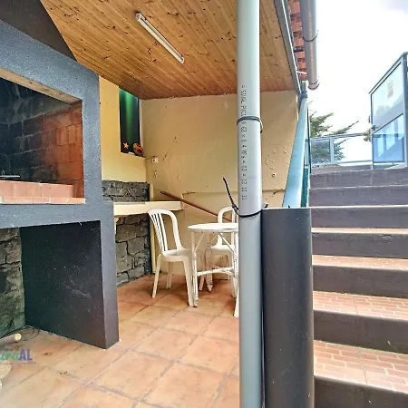 Bright-light House Holiday home Machico (Madeira)